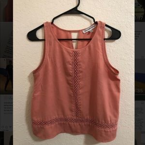 ABERCROMBIE & FITCH peachy sleeveless top 💕👀💅🏼
